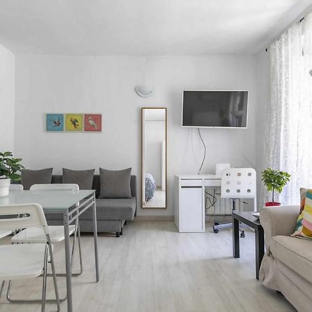 Acogedor Y Centrico Estudio Apartment Madrid Exterior photo