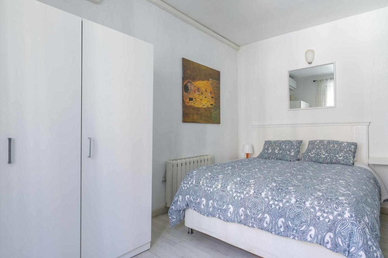 Acogedor Y Centrico Estudio Apartment Madrid Exterior photo