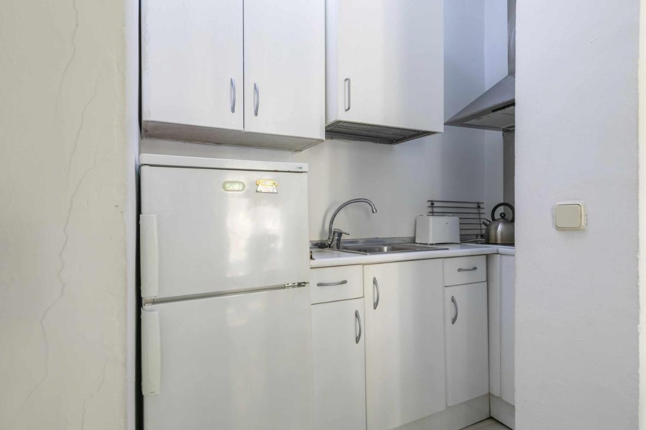 Acogedor Y Centrico Estudio Apartment Madrid Exterior photo