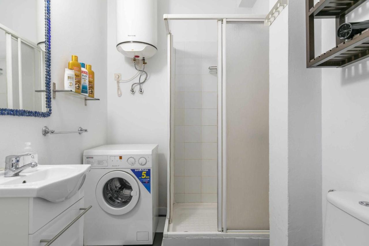 Acogedor Y Centrico Estudio Apartment Madrid Exterior photo